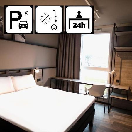 فندق Ibis فيلس المظهر الخارجي الصورة